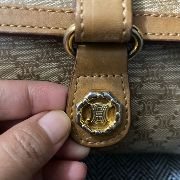 Celine crossbody bag- authentic with very minimal signs of use. - Picture 3 of 17